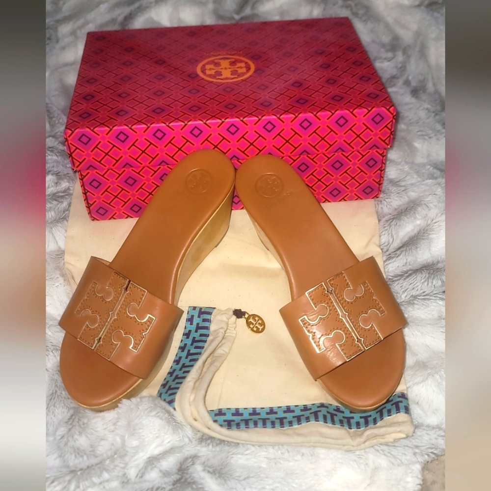 ines wedge slide